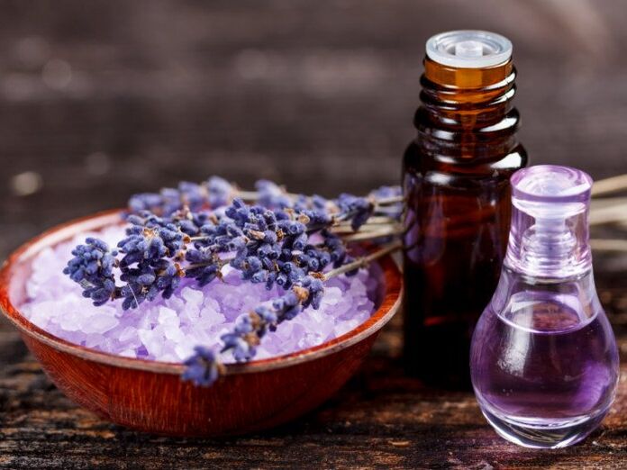 Lavendelolie, som stimulerer produktionen af ​​antioxidanter i kroppen